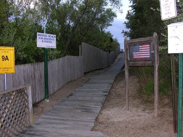 Amagansett dunes deerfield entrance